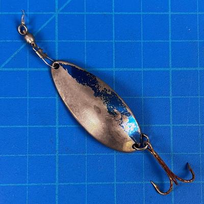 Little Cleo Wigl Lure with a Hula Girl