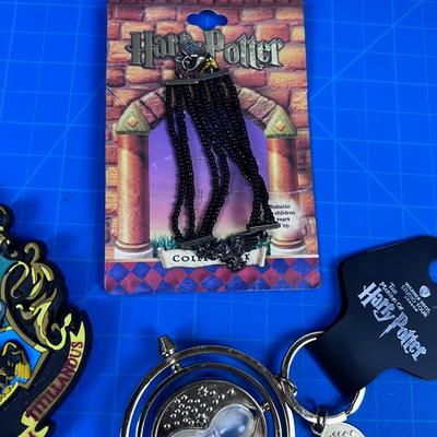 HARRY POTTER ITEMS: Key Chain, Bracelet, Magnet