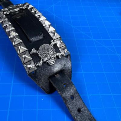 Leather Watchband with Silver SKULLS 