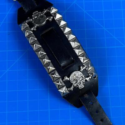 Leather Watchband with Silver SKULLS 