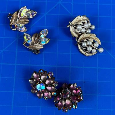 Gold Tone Rhinestone Earrings, COLLECTIBLE Signed, Clip ons