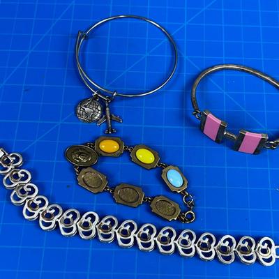 4 VINTAGE Bracelets 