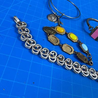 4 VINTAGE Bracelets 