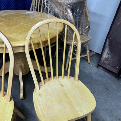 42" Round BIRCH TABLE & 6 Chairs Plus Leaf 