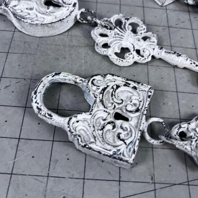 6 KEY & LOCK Cast Iron DÃ©cor