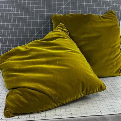 2 Vintage Avocado Gold Green 