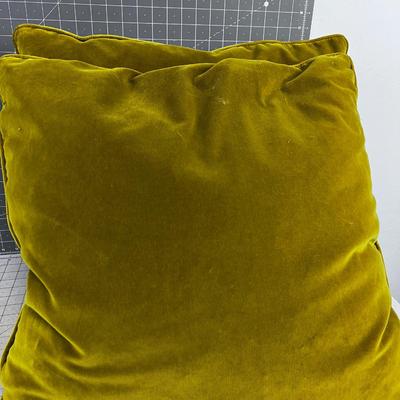 2 Vintage Avocado Gold Green 