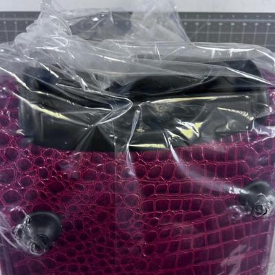 RED Kathy Zeeland Alligator Pattern Suitcase Brand new! 
