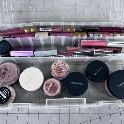 Lots of new Make Ups BARE MINERALS Foundation plus