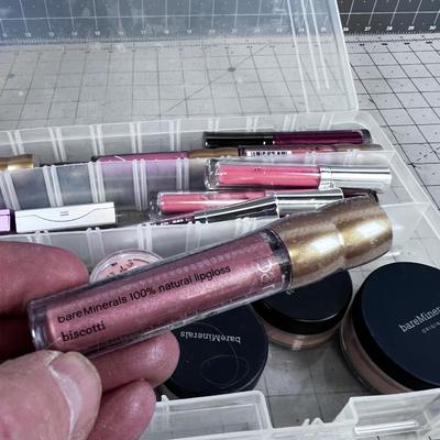 Lots of new Make Ups BARE MINERALS Foundation plus