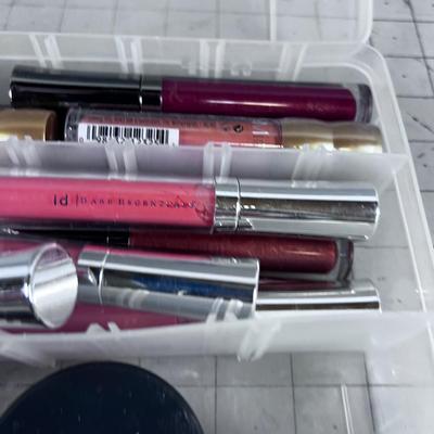 Lots of new Make Ups BARE MINERALS Foundation plus