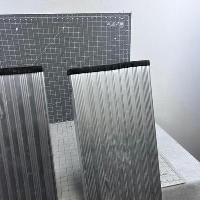 2 Aluminum Planks 