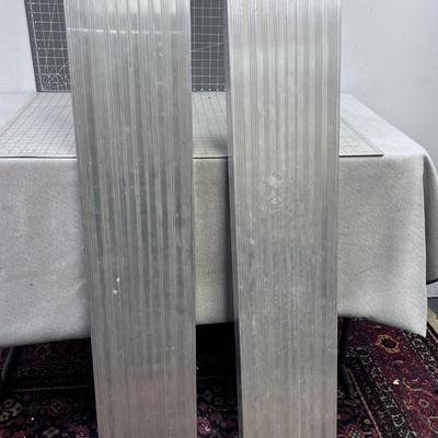 2 Aluminum Planks 