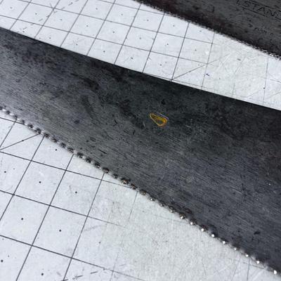 2 Carpenter Saws 