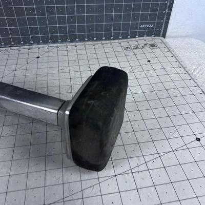 Carpet Knee Kicker
