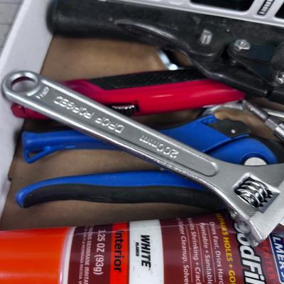 Tray of Hand Tools: Level, Tin Snips, Screw Drivers