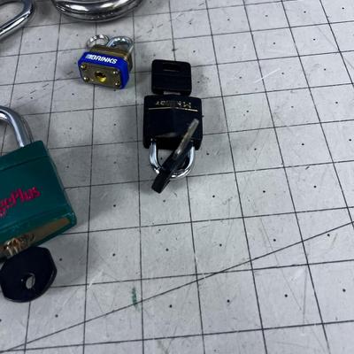 Assorted Pad Locks with Keys (5) 