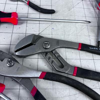 Plyers, Side Cutters and Screw Drivers: Hand Tools