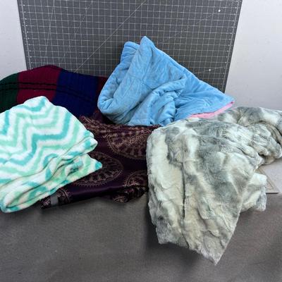 Fabric, Throws, Blankets ETC.