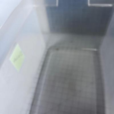 2 Sterilite With Lids Large