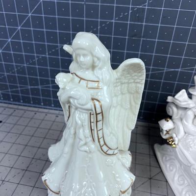 2 Holiday Music Boxes 