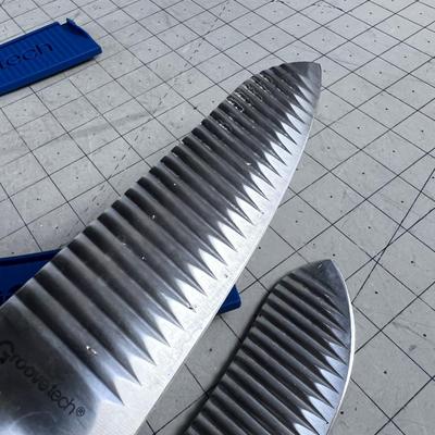 Pair of Grooved TECH knives, Blue Handles and Blade Covers