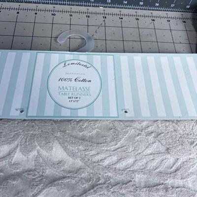 3 set of 2 Each NEW Clean Table Runners 
