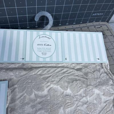 3 set of 2 Each NEW Clean Table Runners 