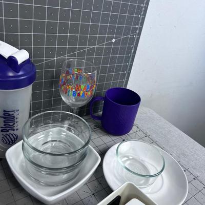 Mixed Lot of Kitchen Dishes and Cupboard Clean Out 