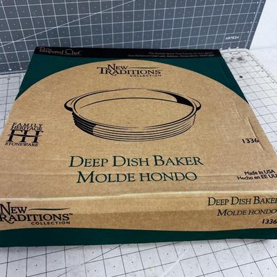 Pampered CHEF Deep DISH BAKER NEW 