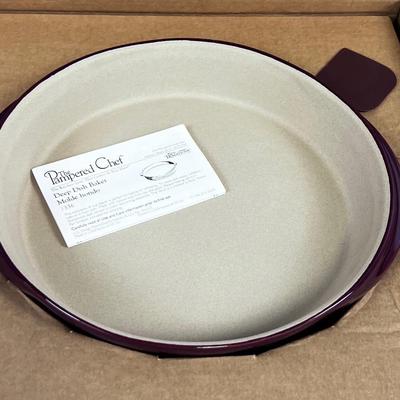 Pampered CHEF Deep DISH BAKER NEW 