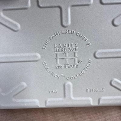 Pampered Chef Medium Bar Pan (Baking Dish) 