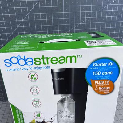 SODA STREAM Starter Kit NEW 