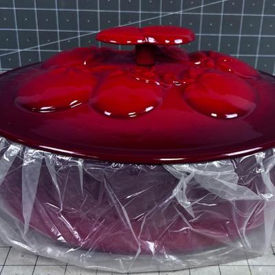 TOMATO RED Oval Shaped Cast Iron Dutch oven NEW