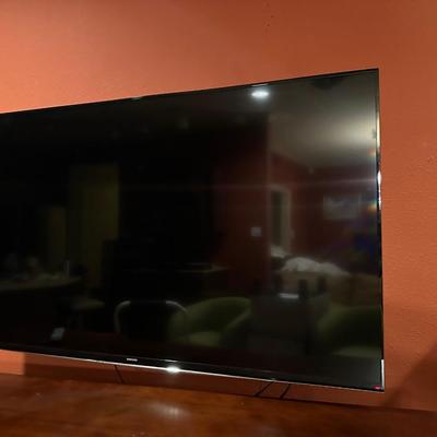Samsung 55â€ TV w/ Remote