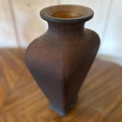 Large brown glass vase with gold guilt - estate fresh