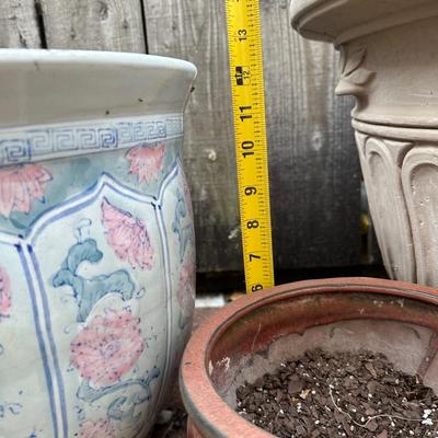 Five Outdoor Plant Pots (5)