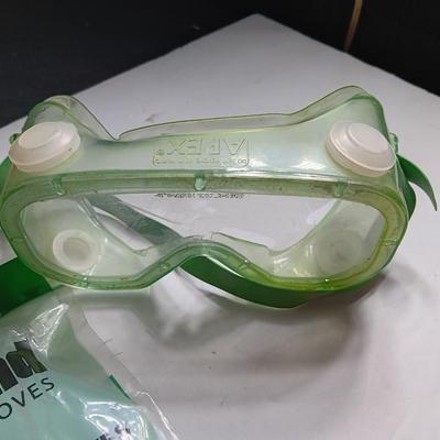 Chemical resistant gloves - safety goggles - Pains wessex para red rocket MK 3 flare and 3M Mask