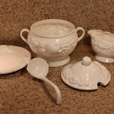 Vintage Signature Soup Tureen & Gravy Boat (5)