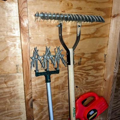 Manual Lawn De-Thatching and Hand Tiller Tools