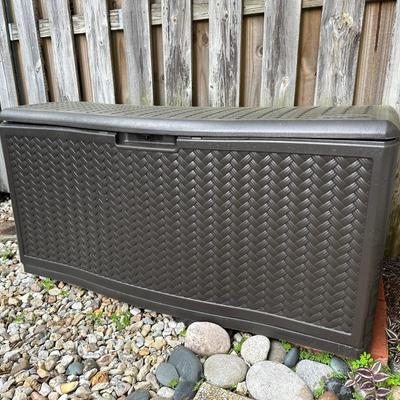 Large Suncast Storage Bin