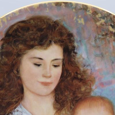 Edna Hibel "A Blessed Holiday" Plate # 405