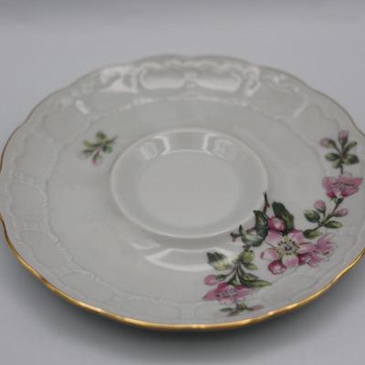 Various Cups & Saucers, Royal Albert, Lynnâ€™s & More