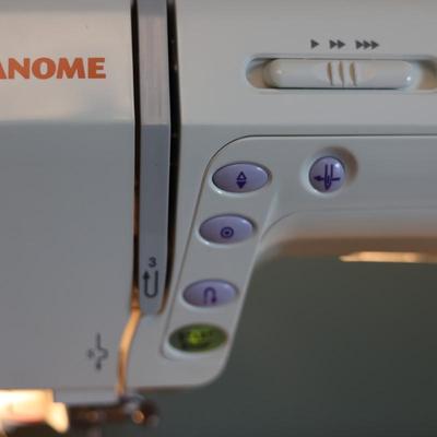 Memory Craft 10001 Computerized Sewing/Embroidery Machine W/ Rolling Luggage