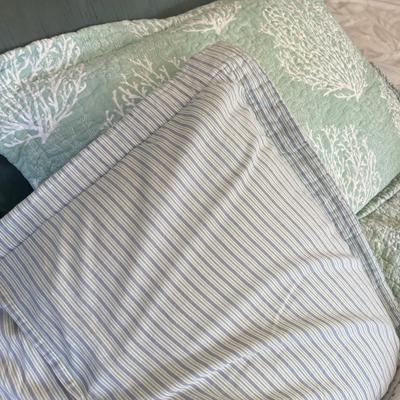 Bedding Lot - Laura Ashley, Easy Rest