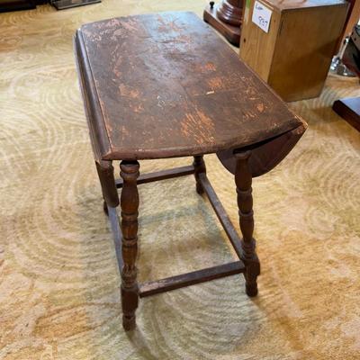 N1512 Small Antique Oval Drop-Leaf Table