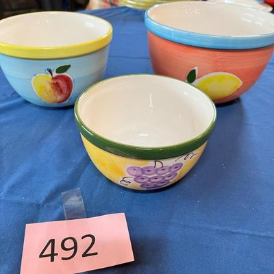 Fruit nesting bowl set