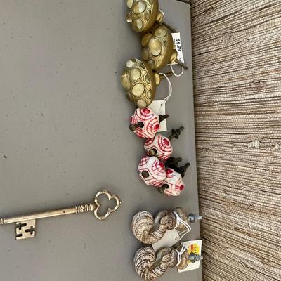 Knob handles and decorative key