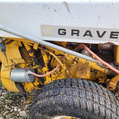 Gravely tractor, started and ran.