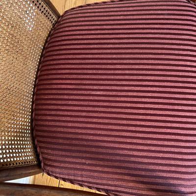 Vintage Drexel Wellington Dining Room Table & Chairs